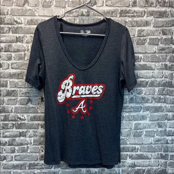 Genuine Merchandise Tops - Rave Gray Graphic Short‎ Sleeve T-Shirt